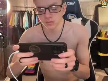 Robertcicijr21 webcams show profile image 