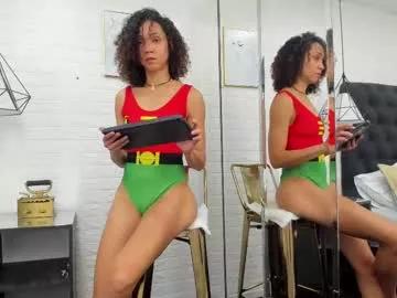 rossee_naia from Chaturbate