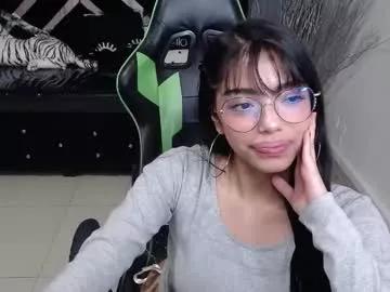 Roxane_a webcams show profile image 