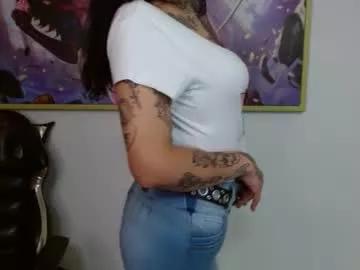 Explore our live girls sluts from our Custom and Multi clubs and checkout exclusive access to highly interactive content, such as shape, hair, titties, pussy type and many more.