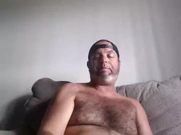 rubbingoneout714 from Chaturbate