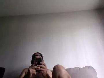 rubbingoneout714 from Chaturbate