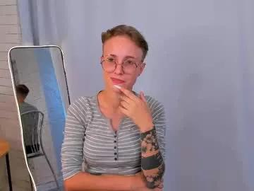 Sabinasavinon webcams show profile image 