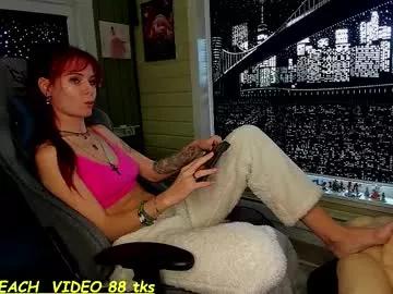 Explore our live girls sluts from our Custom and Multi clubs and checkout exclusive access to highly interactive content, such as shape, hair, titties, pussy type and many more.