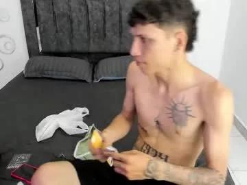 sara_and_alexis from Chaturbate