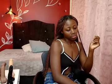 sara_naugty from Chaturbate