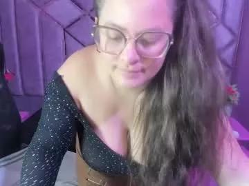 sara_thonson_ from Chaturbate