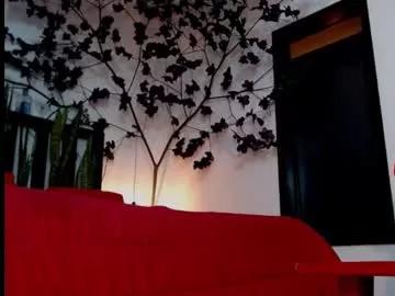 sara_valkyria from Chaturbate