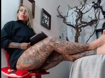 sara_valkyria from Chaturbate