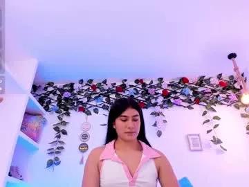 sarabow from Chaturbate