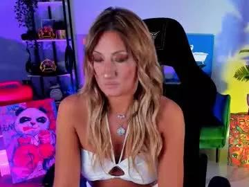 Explore our live girls sluts from our Custom and Multi clubs and checkout exclusive access to highly interactive content, such as shape, hair, titties, pussy type and many more.