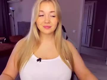 sarahmils from Chaturbate