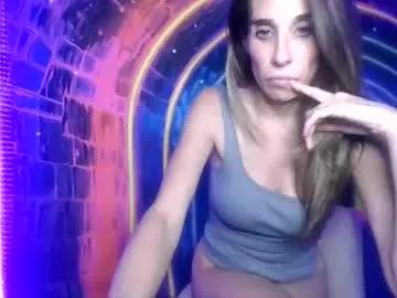 Explore our live girls sluts from our Custom and Multi clubs and checkout exclusive access to highly interactive content, such as shape, hair, titties, pussy type and many more.