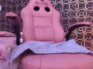 sarak_ from Chaturbate