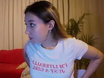 sarasuo from Chaturbate