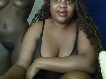 sassie_bee from Chaturbate