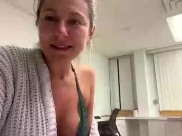 sassyella from Chaturbate