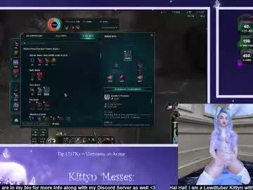 sassykittyn from Chaturbate