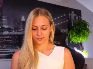 sayselena from Chaturbate