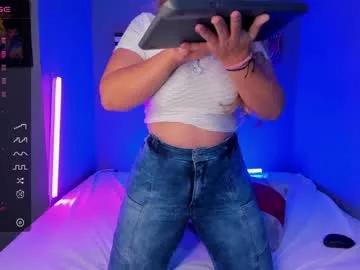 Explore our live girls sluts from our Custom and Multi clubs and checkout exclusive access to highly interactive content, such as shape, hair, titties, pussy type and many more.