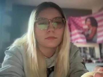 selenebaby from Chaturbate