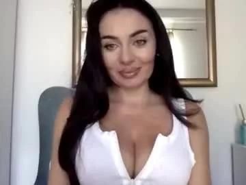 sensuallstella from Chaturbate