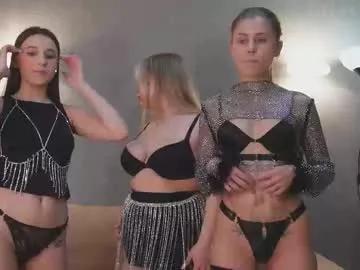 sexxxsirens from Chaturbate