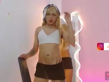 Explore our live girls sluts from our Custom and Multi clubs and checkout exclusive access to highly interactive content, such as shape, hair, titties, pussy type and many more.