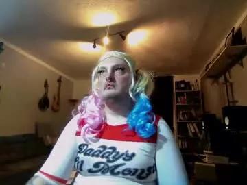 sissylovedoll from Chaturbate