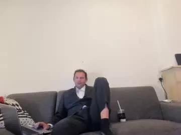 sissyslavepetra from Chaturbate