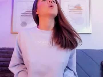 skyy_bloom from Chaturbate
