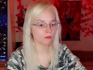 Smallimpmeili webcams show profile image 