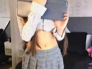 Explore our live girls sluts from our Custom and Multi clubs and checkout exclusive access to highly interactive content, such as shape, hair, titties, pussy type and many more.