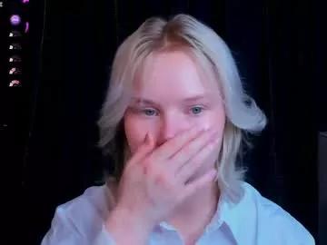 sooft_girl from Chaturbate