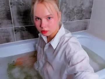 sooft_girl from Chaturbate