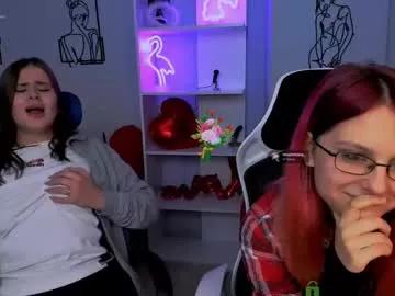 Explore our live girls sluts from our Custom and Multi clubs and checkout exclusive access to highly interactive content, such as shape, hair, titties, pussy type and many more.