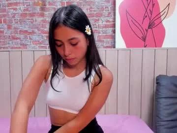 Explore our live girls sluts from our Custom and Multi clubs and checkout exclusive access to highly interactive content, such as shape, hair, titties, pussy type and many more.