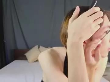 Explore our live girls sluts from our Custom and Multi clubs and checkout exclusive access to highly interactive content, such as shape, hair, titties, pussy type and many more.