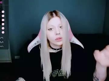 succubus_leslie from Chaturbate