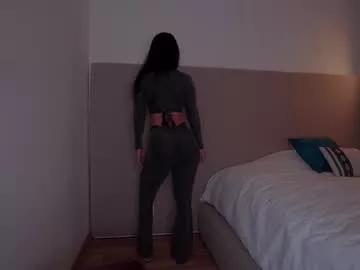 Explore our live girls sluts from our Custom and Multi clubs and checkout exclusive access to highly interactive content, such as shape, hair, titties, pussy type and many more.
