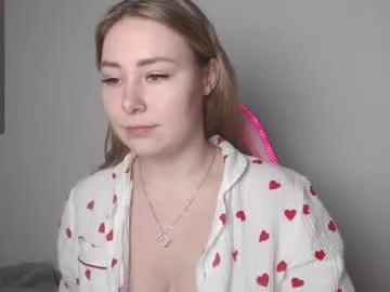 sunshinebeatrice11 from Chaturbate