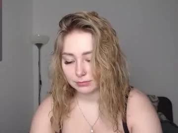 sunshinebeatrice11 from Chaturbate