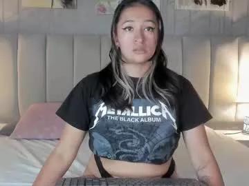 Explore our live girls sluts from our Custom and Multi clubs and checkout exclusive access to highly interactive content, such as shape, hair, titties, pussy type and many more.