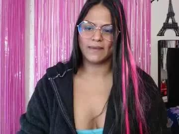 sweetalmaa from Chaturbate