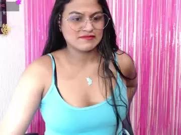 sweetalmaa from Chaturbate