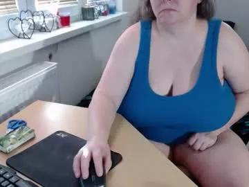 sweetboobs85h from Chaturbate
