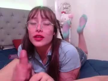 sweethoney22_ from Chaturbate