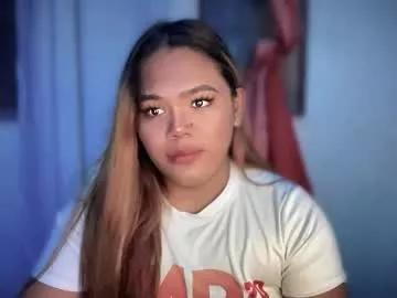 sweethot_bella from Chaturbate