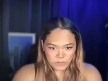 sweethot_bella from Chaturbate