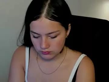 sweetie_angel18 from Chaturbate